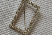 brooch