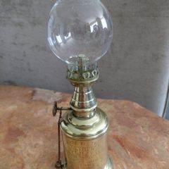 vintage petit French pigeon oil lamp