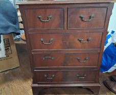 Chest of drawers.