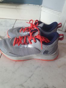 Basketball runners Under Armour
