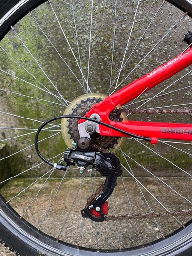 Red apollo phaze mountain bike