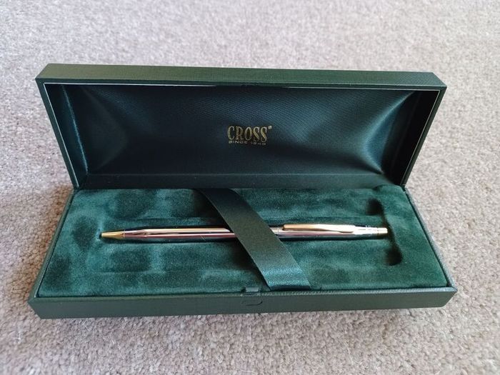 Cross pen