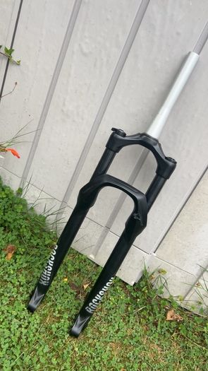 rock shock suspension