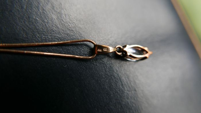 Vintage 9ct Gold 375 Gold Pendant and Chain 3,4g L-9,8"