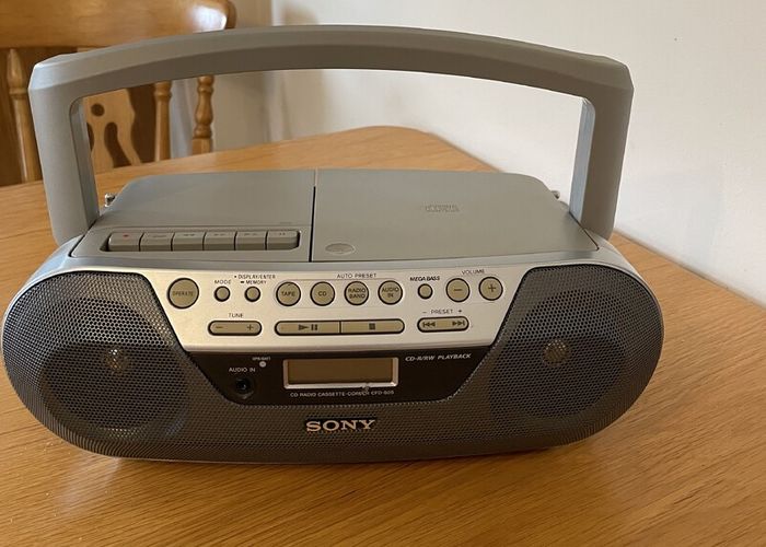 Sony CD Radio/Cassette Recorder CFD-S05