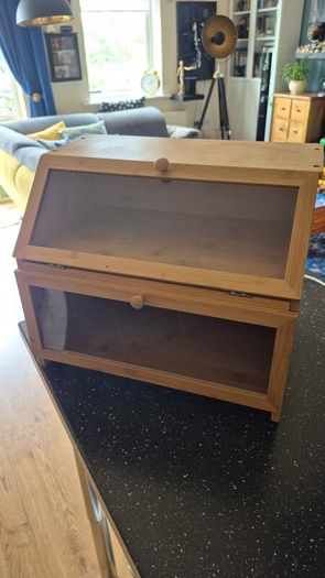 Bread bin