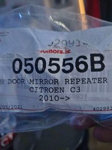 Citreon c3 door mirror repeater 2010 >