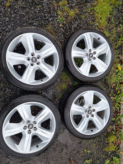 19" Ford Alloys with tyres