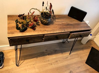 Hall table