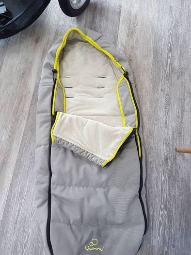 Quinny Buzz buggy and carry cot