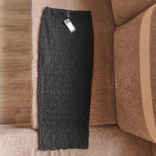 Brand new Black Frill Hem Lace Midi Skirt, NEW LOOK, SIZE 8