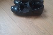 Girls school shoes Size 4.5
