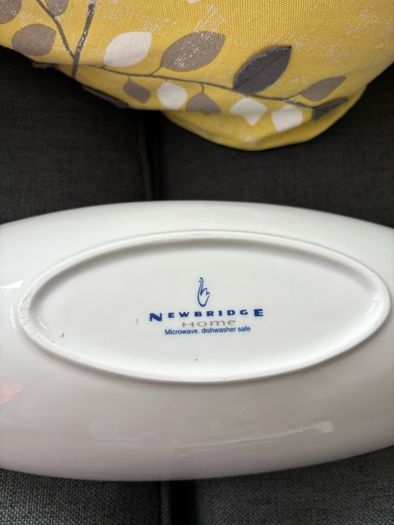 Newbridge oval bowl 12 inches in length ideal for potpourri or as a serving bowl as microwave and dishwasher safe
