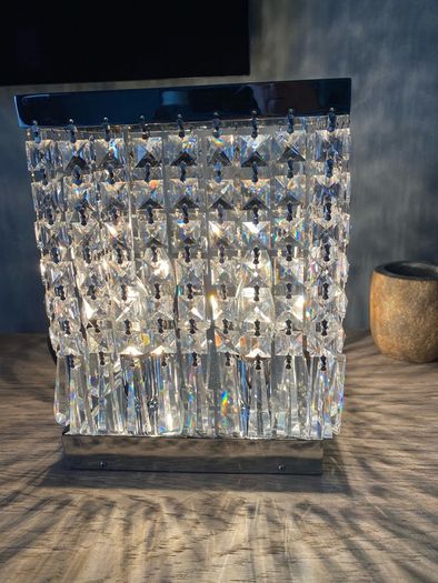 Table lamp (4 x bulbs)