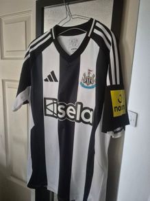 Newcastle united 24/25 home kit