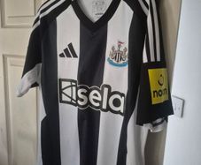Newcastle united 24/25 home kit