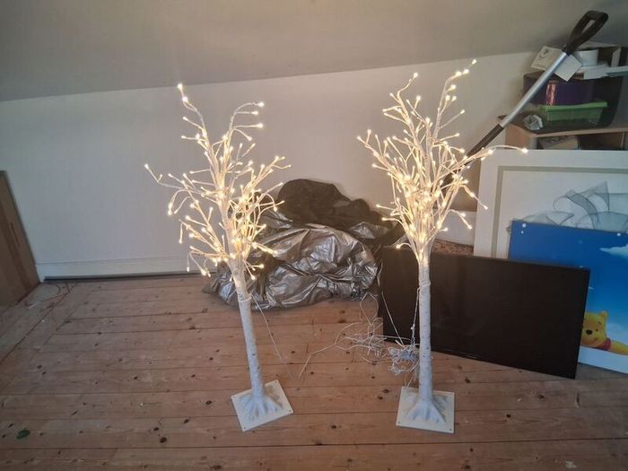 Two white LED tree lamps