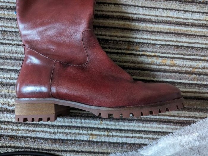 New woman's boots