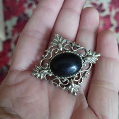 Vintage beautiful brooch.