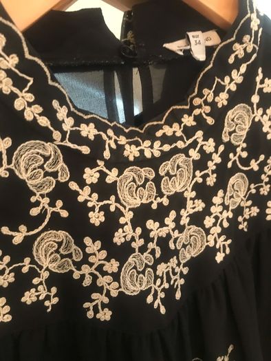 Stunning River Island Blouse size 8