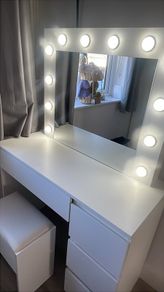 Dressing table with lights