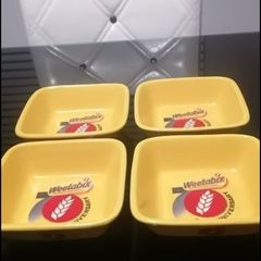 vintage /retro collectable set of four  weetabix bowls 70th anniversary
