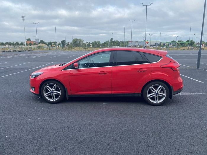 Super clean Ford Focus with Brand New NCT and  TAX