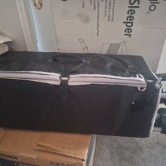 travel cot