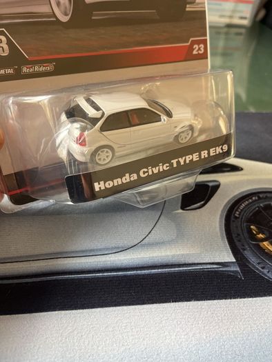 Hot wheels Premium 1:43 Honda Civic Type R EK9