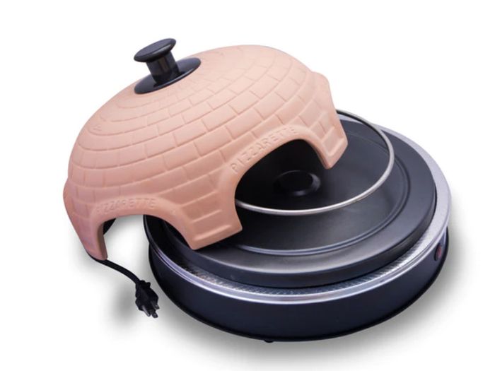 Pizza maker