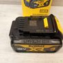 Dewalt 18v Xr 4ah Battery, Dcb182 Image 3