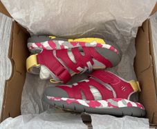 Clark girl summer shoes