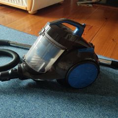Vacuum Morphy richards