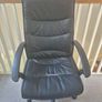 office chair Image 4