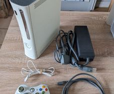 Xbox 360 console with controller
