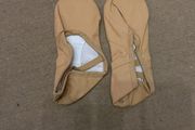 dance shoes