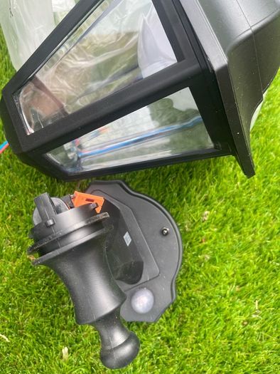 Outdoor lamp