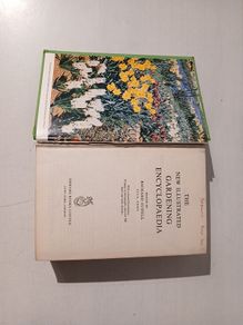 The New Illustrated Gardening Encyclopedia edited by Richard Sudell 1966 Edition