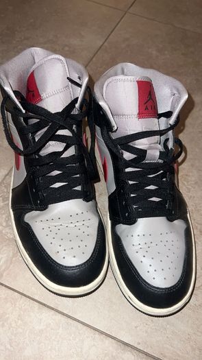 Nike Jordan 1