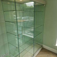 Glass glass display cabinet
