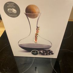 Sagaform Oak Carafe & cleaning beads