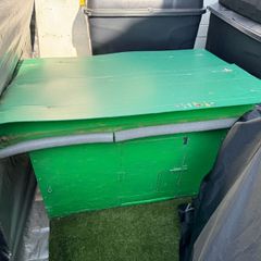 Dog Kennel insulated with mat and accessories