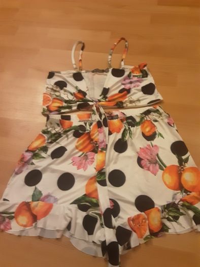 Beach/"Boohoo" Fashionable Silky Lightweight Beach or Pool Outfit .. Size:12 UK .. 40 EU Heavily Reduced