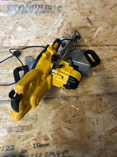 dewalt