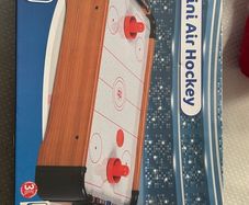 Playtive Mini Air Hockey Table