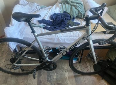 Road bike cube attain pro