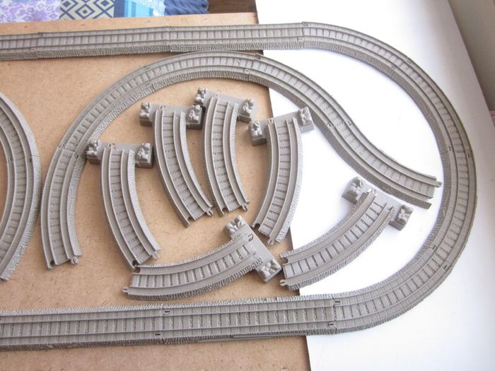 Thomas the Tank Engine Tracks/Stations