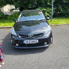 Toyota prius alpha 7 seater