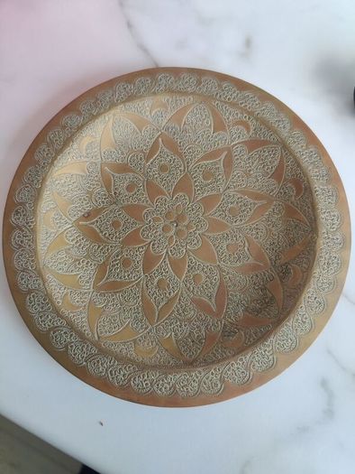 Vintage Hammered Medallion Round Brass Wall Art Plate Plaque Art Plate