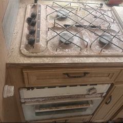 Caravan oven and hob